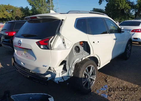 2019 Nissan Rogue S/Sv z USA, uszkodzony, nr VIN JN8AT2MT2KW256219